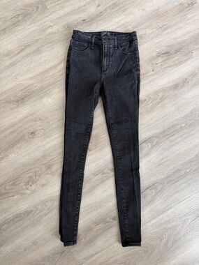 Abercrombie & Fitch Black High-Rise Skinny Jeans